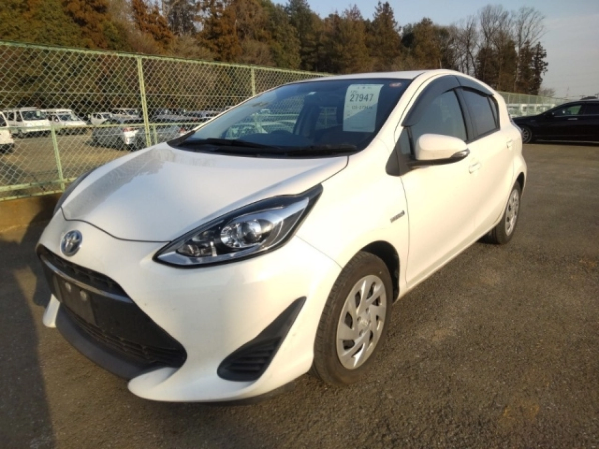 TOYOTA AQUA NHP10 2019