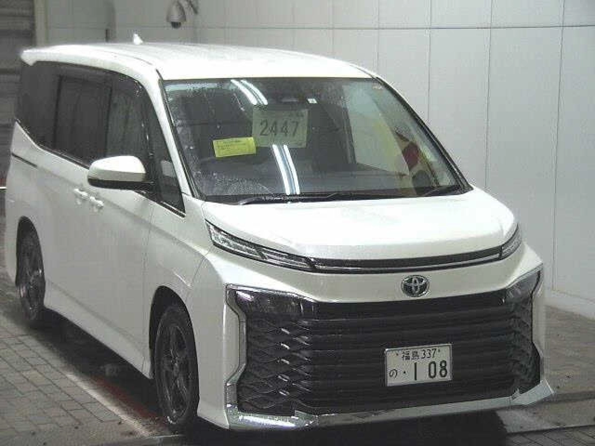 TOYOTA VOXY MZRA90W 2023