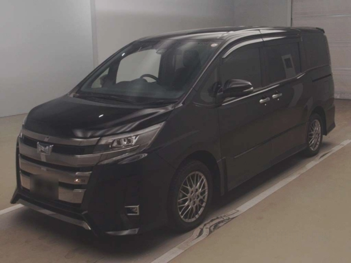 TOYOTA NOAH ZWR80W 2020