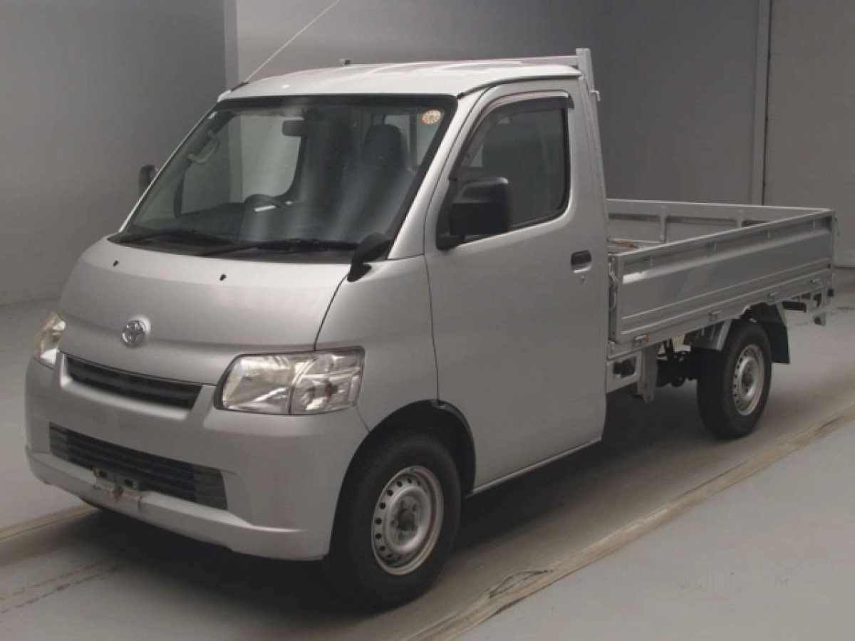 TOYOTA LITE ACE TRUCK S402U 2020