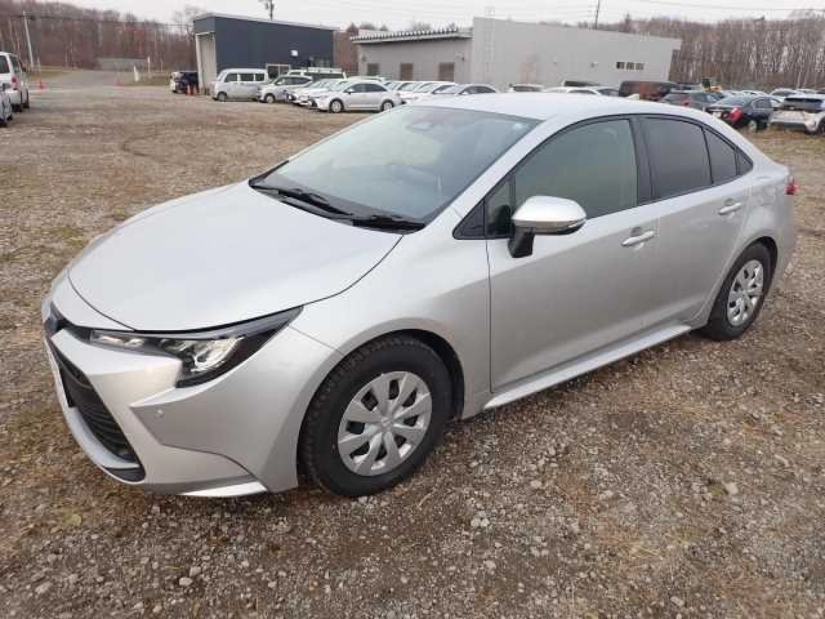 TOYOTA COROLLA ZWE215 2023