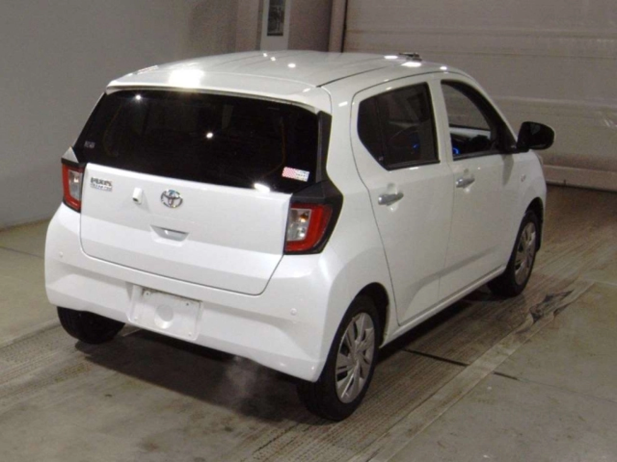 TOYOTA PIXIS EPOCH LA350A 2021