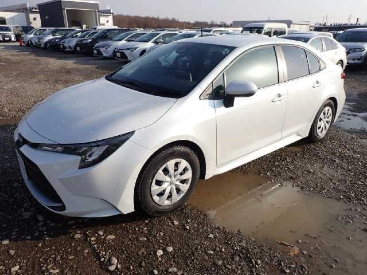 TOYOTA COROLLA ZWE215 2023