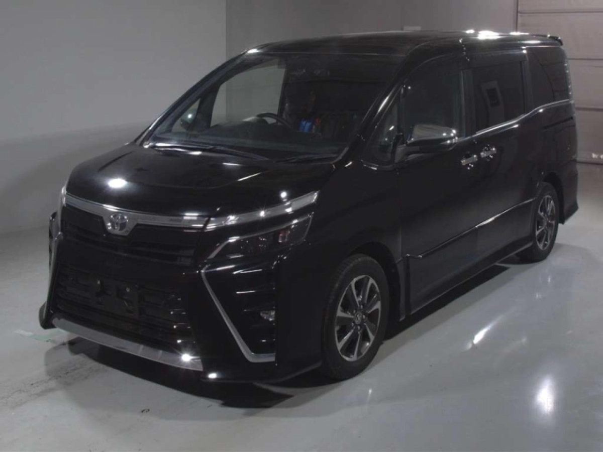 TOYOTA VOXY ZRR80W 2021