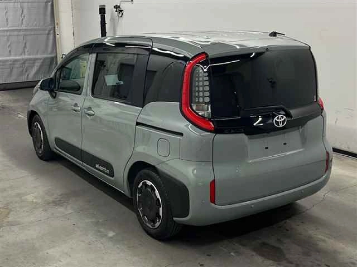 TOYOTA SIENTA