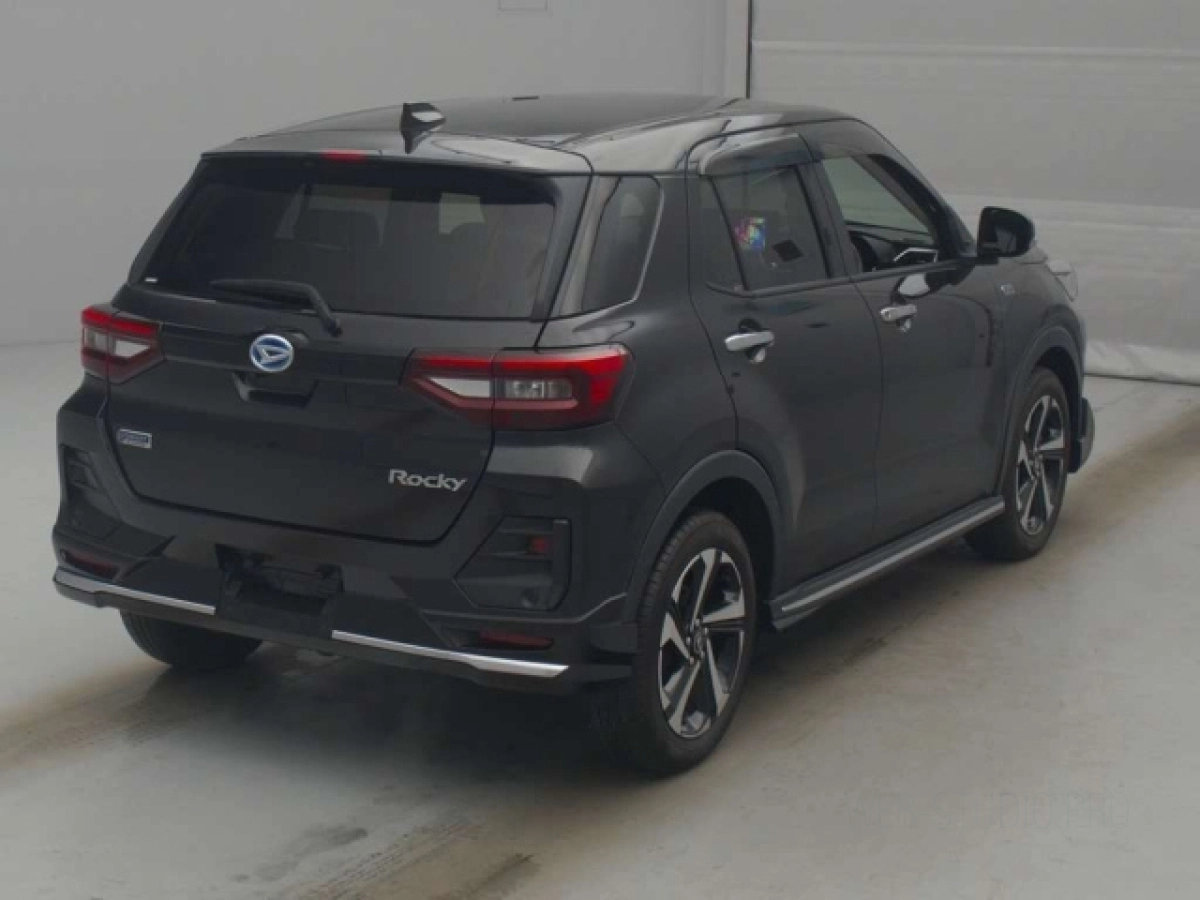 DAIHATSU ROCKY