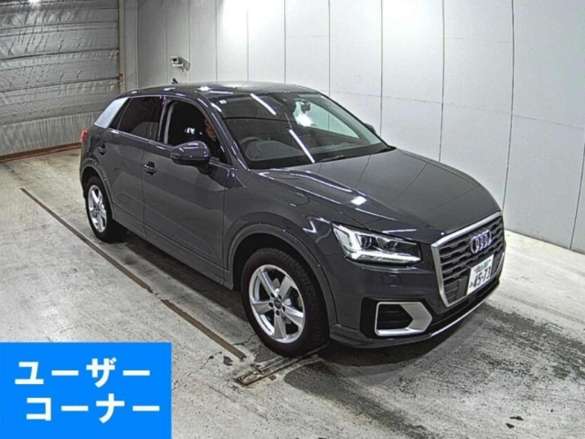 AUDI Q2