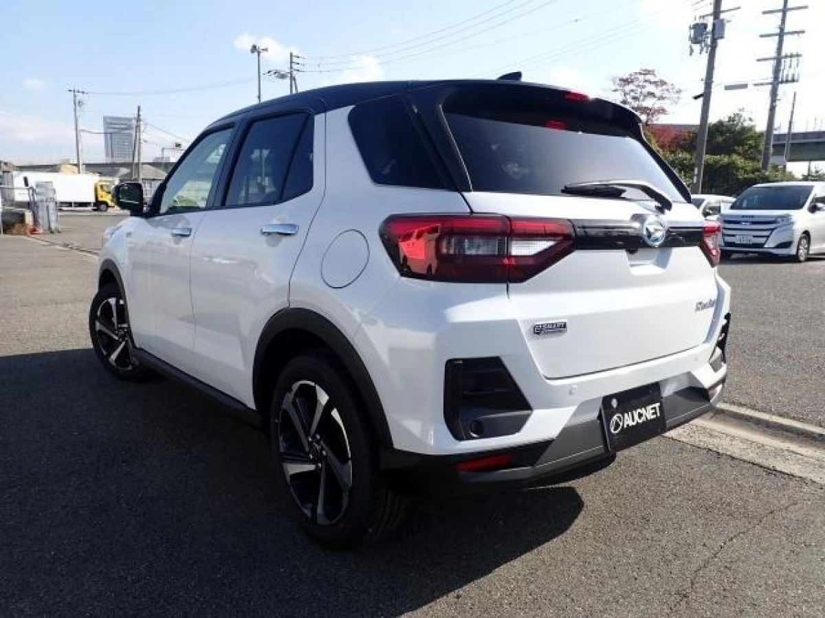 DAIHATSU ROCKY