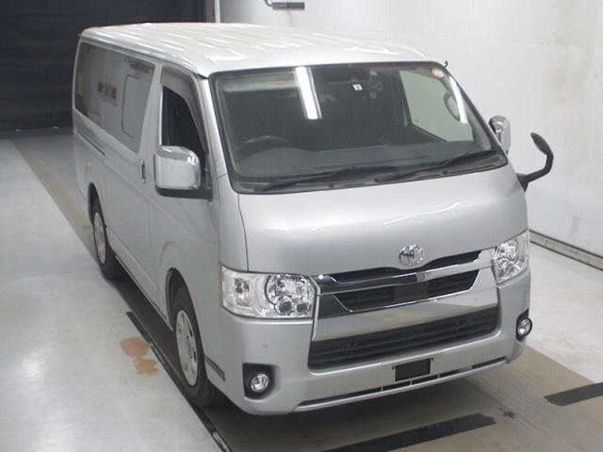 TOYOTA HIACE VAN TRH200V 2021