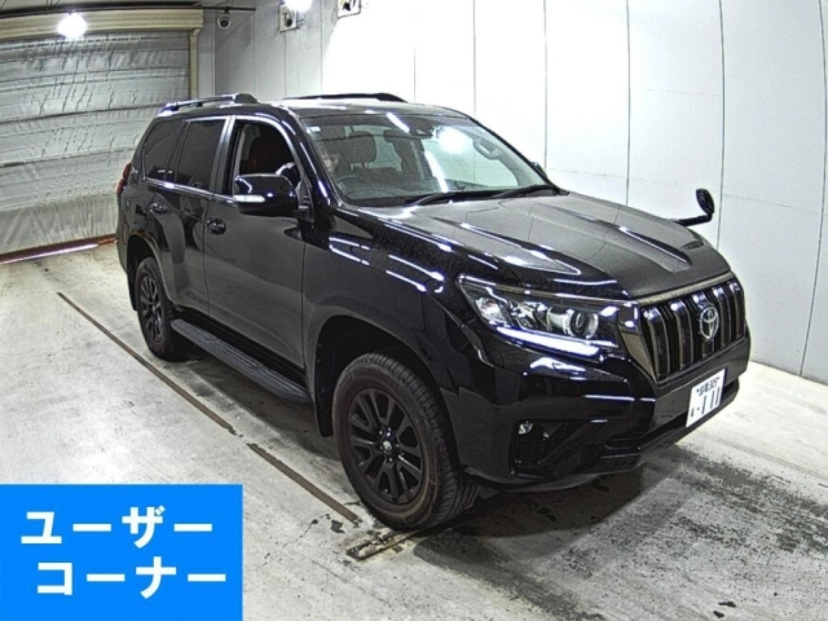 TOYOTA LAND CRUISER PRADO TRJ150W 2021