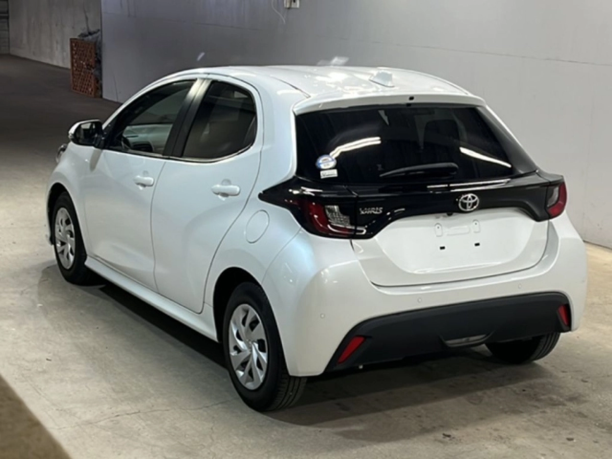 TOYOTA YARIS