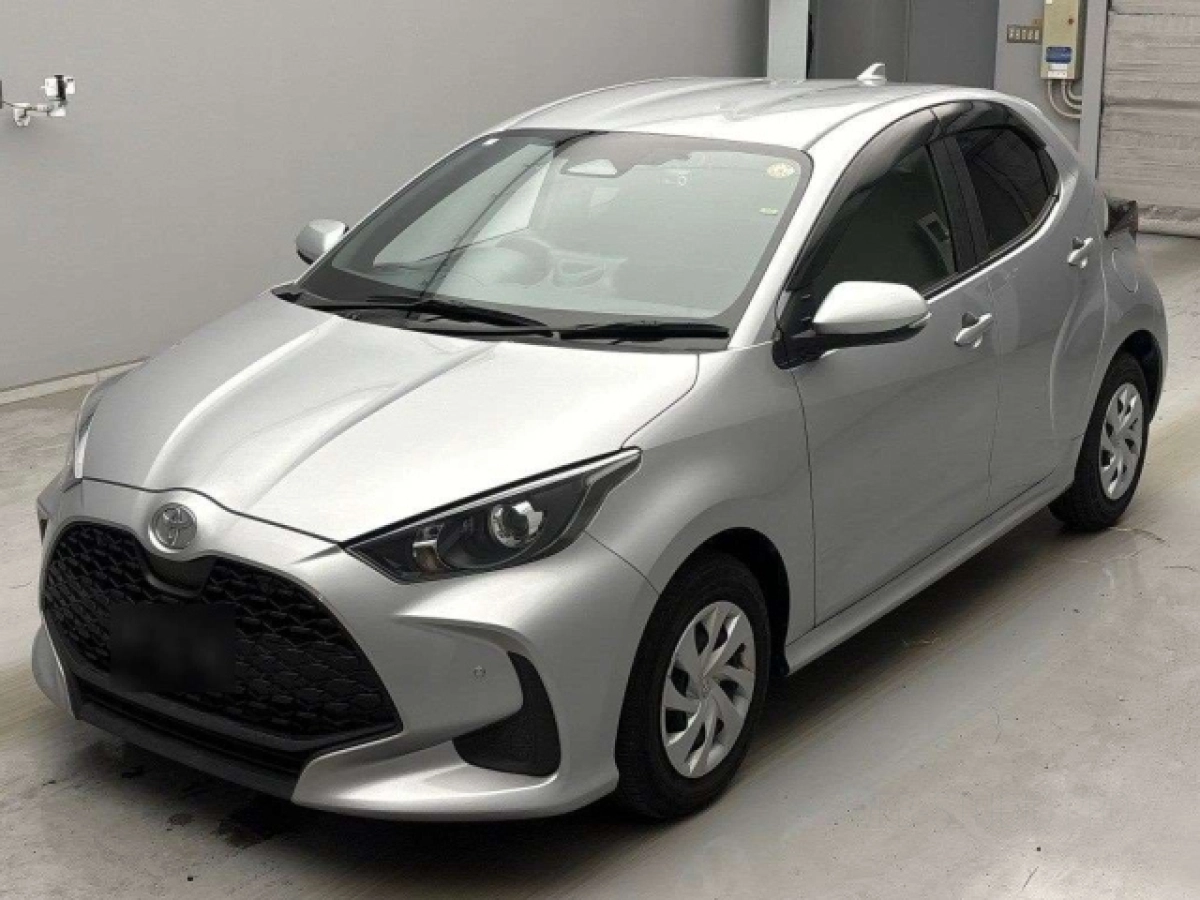 TOYOTA YARIS MXPA10 2024