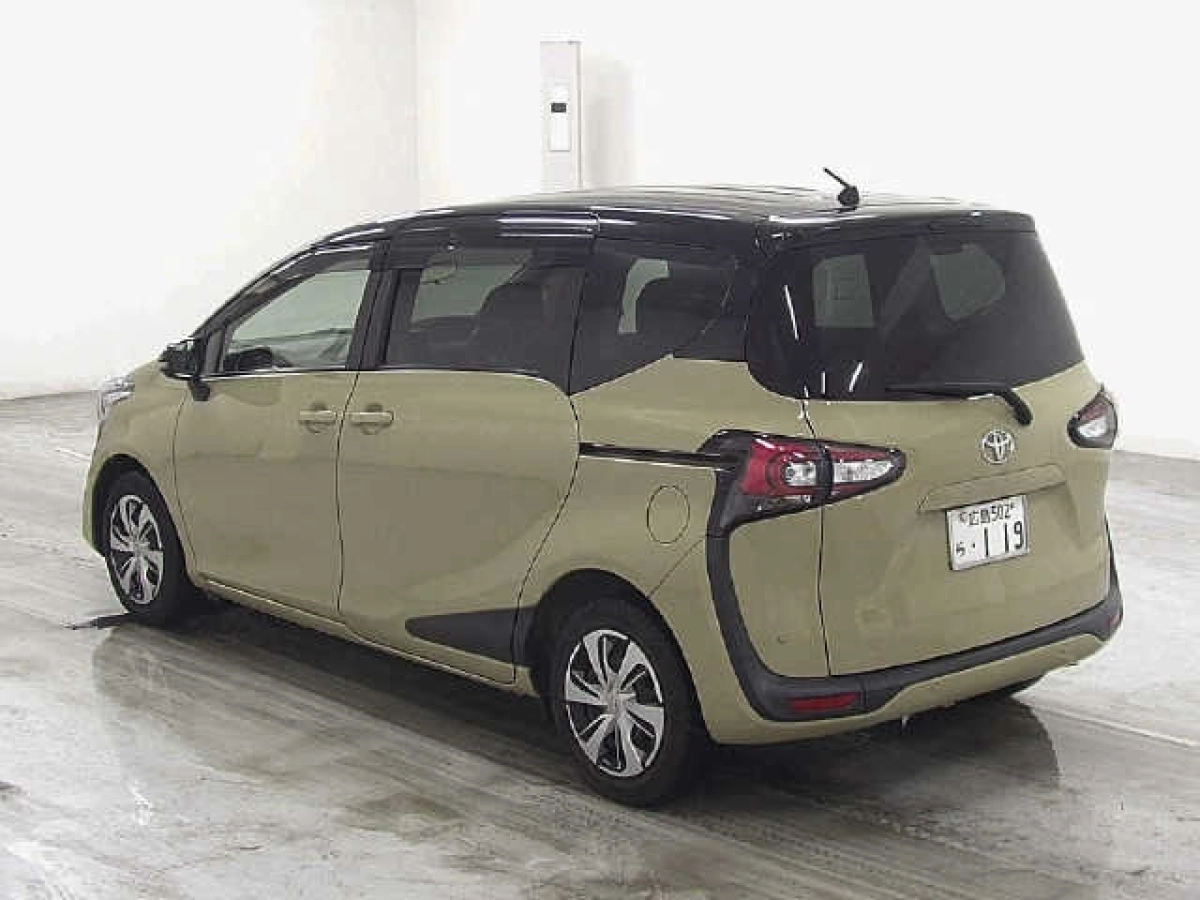TOYOTA SIENTA