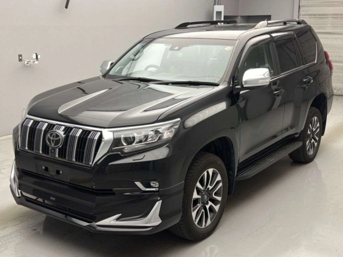TOYOTA LAND CRUISER PRADO TRJ150W 2023