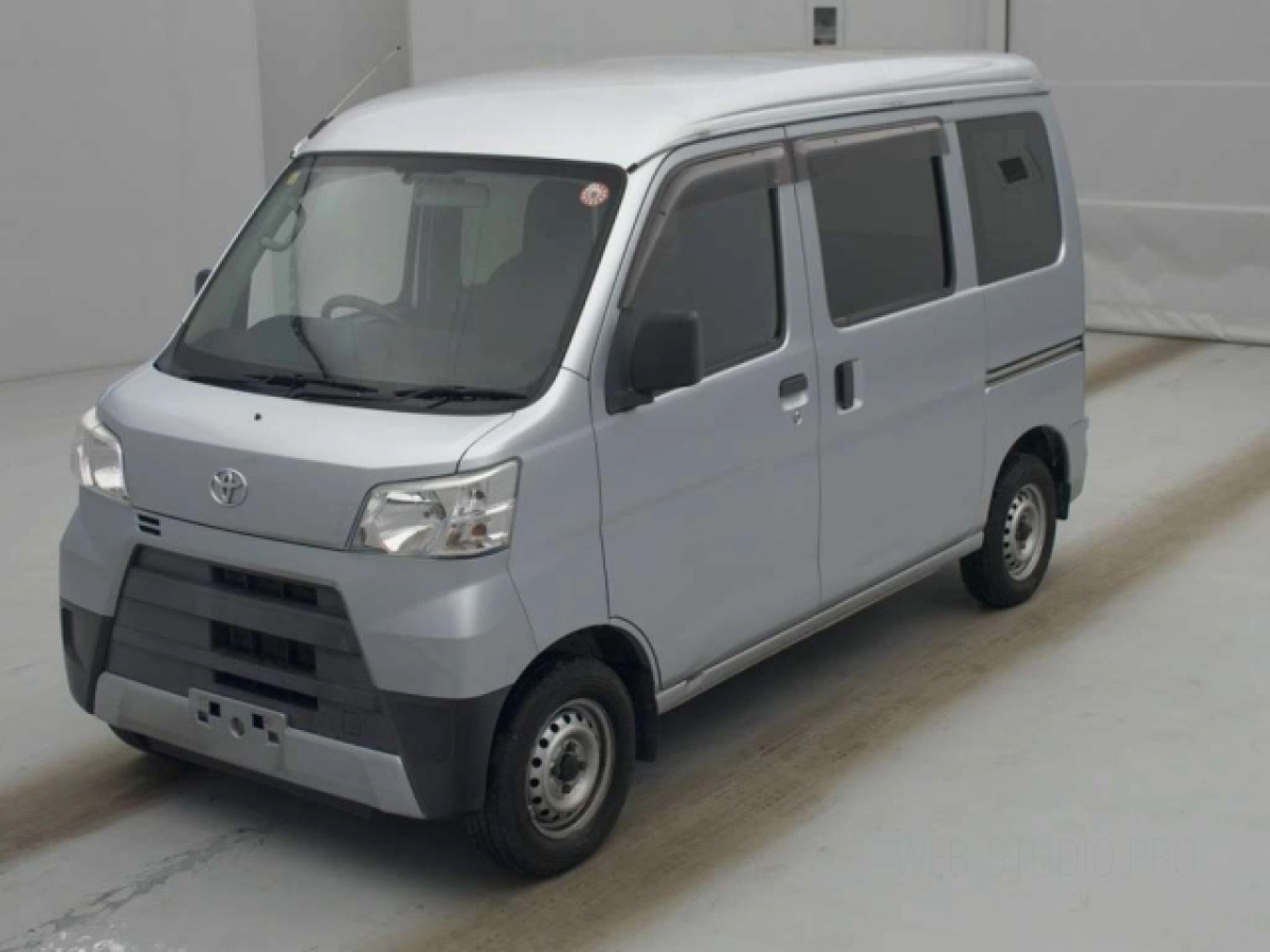 TOYOTA PIXIS VAN S331M 2019