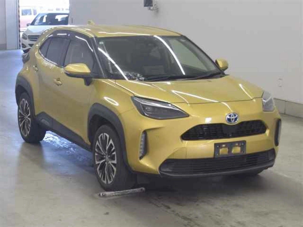 TOYOTA YARIS CROSS