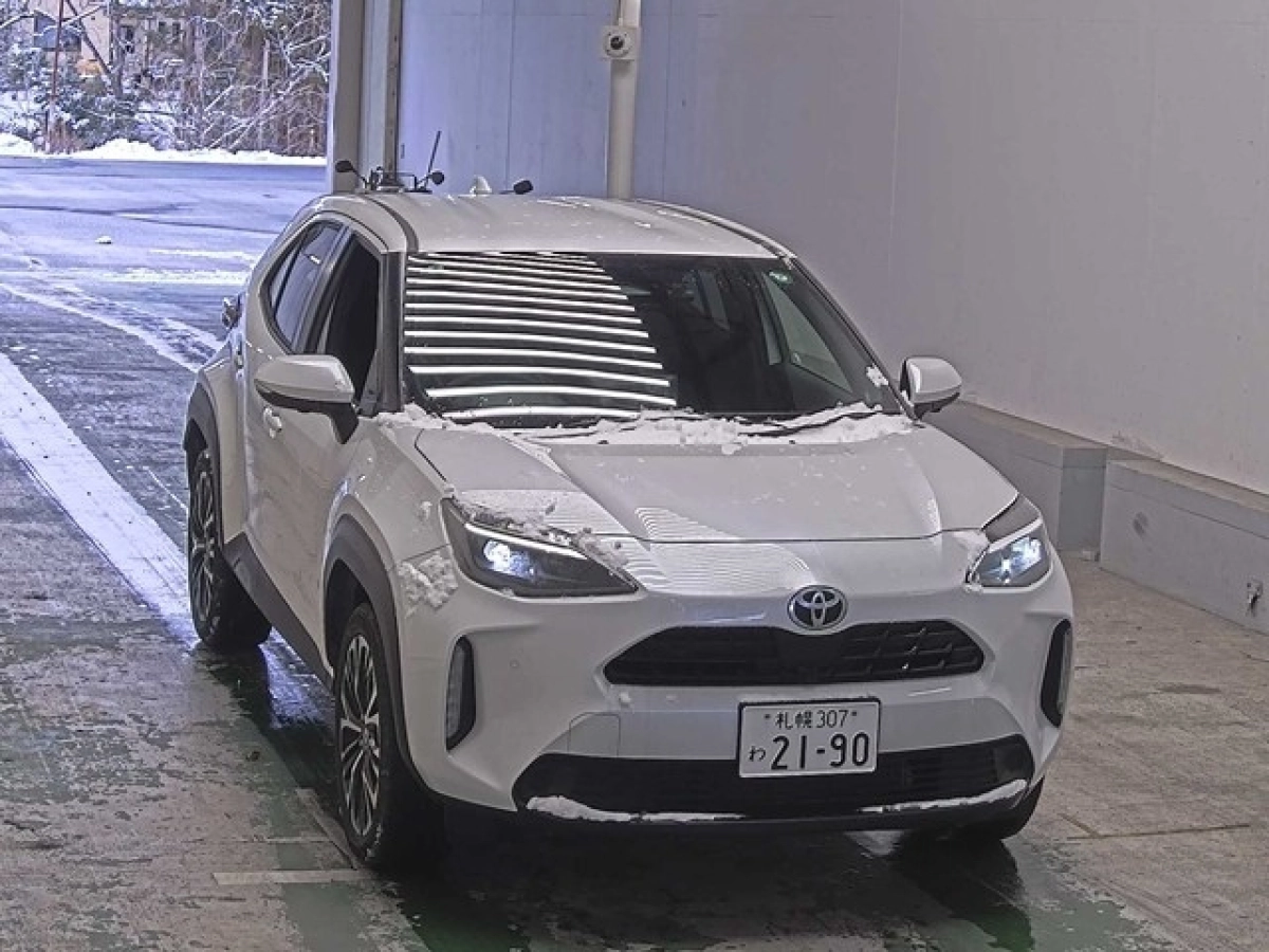 TOYOTA YARIS CROSS