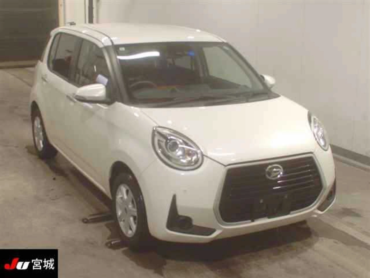 DAIHATSU BOON