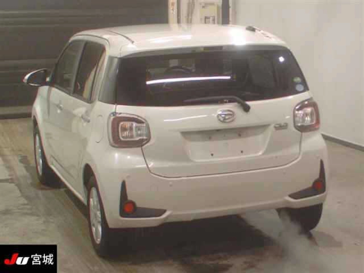 DAIHATSU BOON