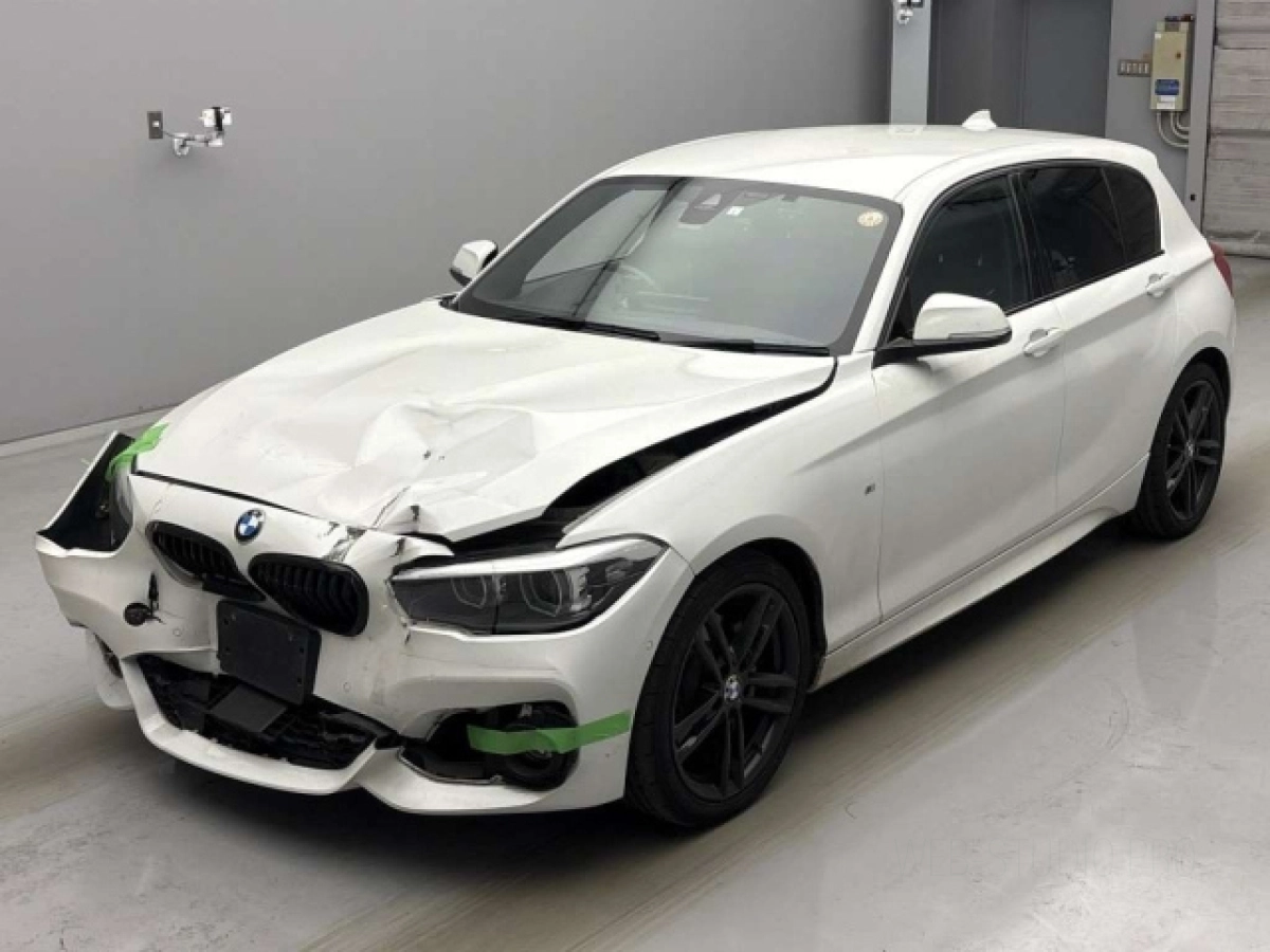 BMW 1 SERIES 1S20 2019