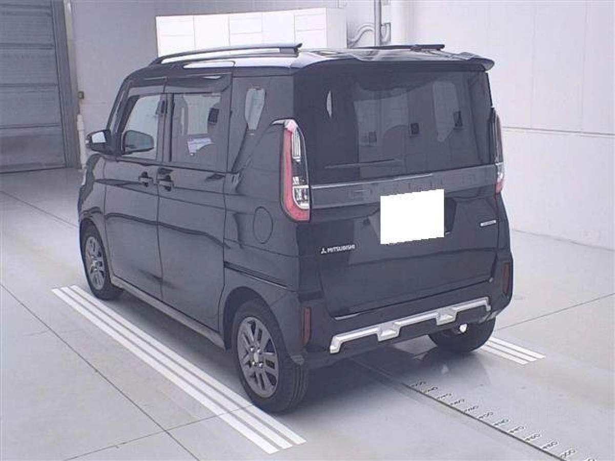 MITSUBISHI DELICA MINI