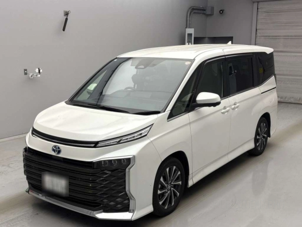 TOYOTA VOXY ZWR90W 2024