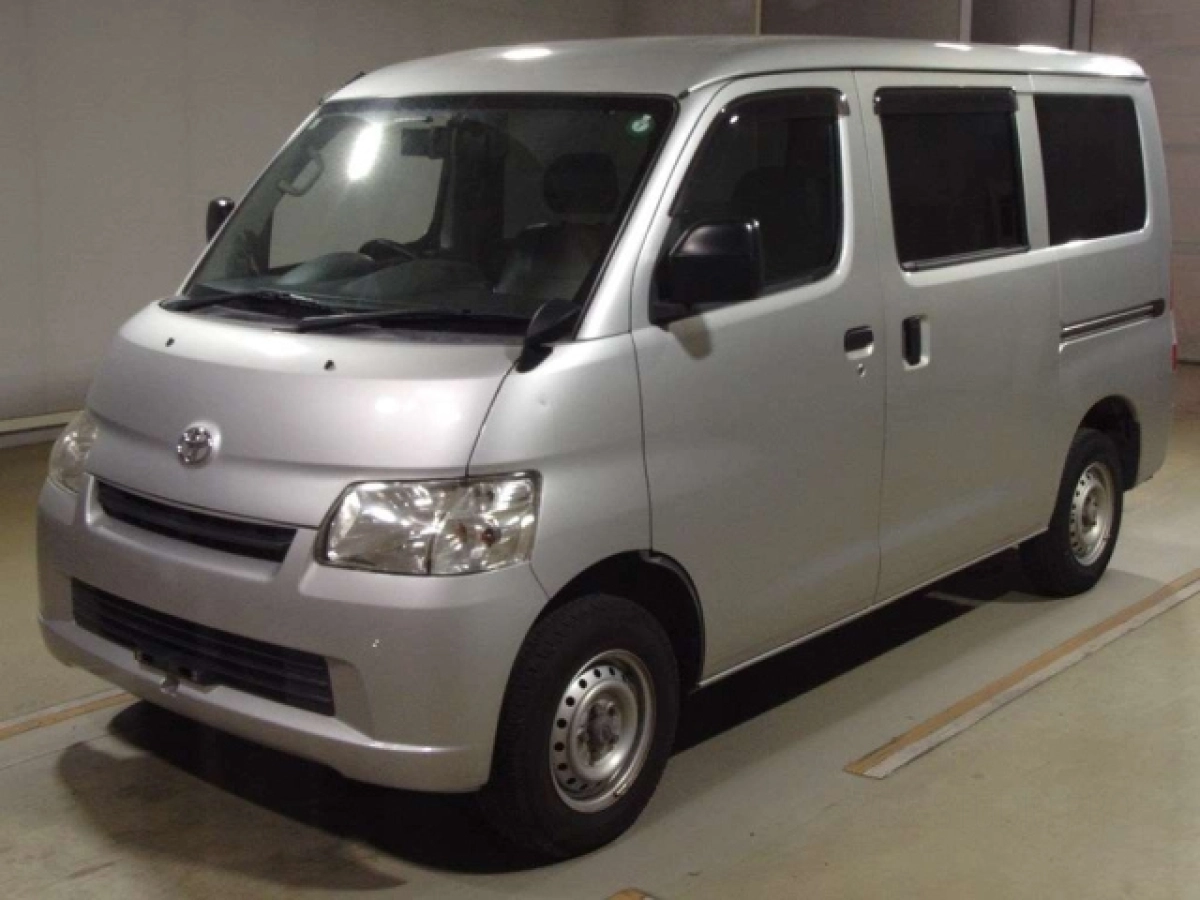 TOYOTA TOWN ACE VAN