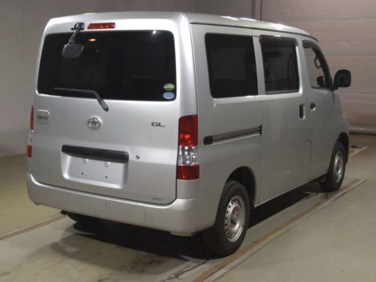 TOYOTA TOWN ACE VAN