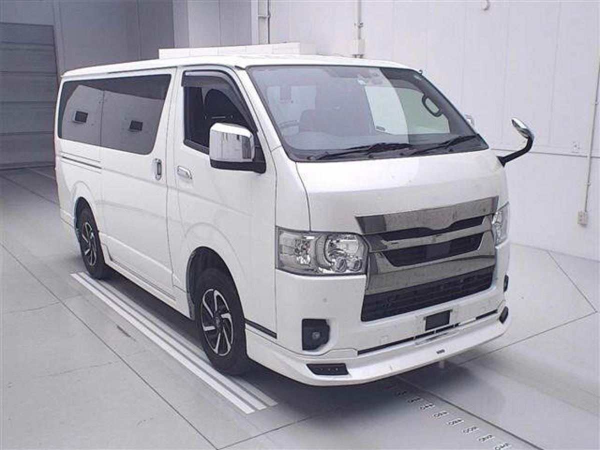 TOYOTA HIACE VAN GDH206V 2022