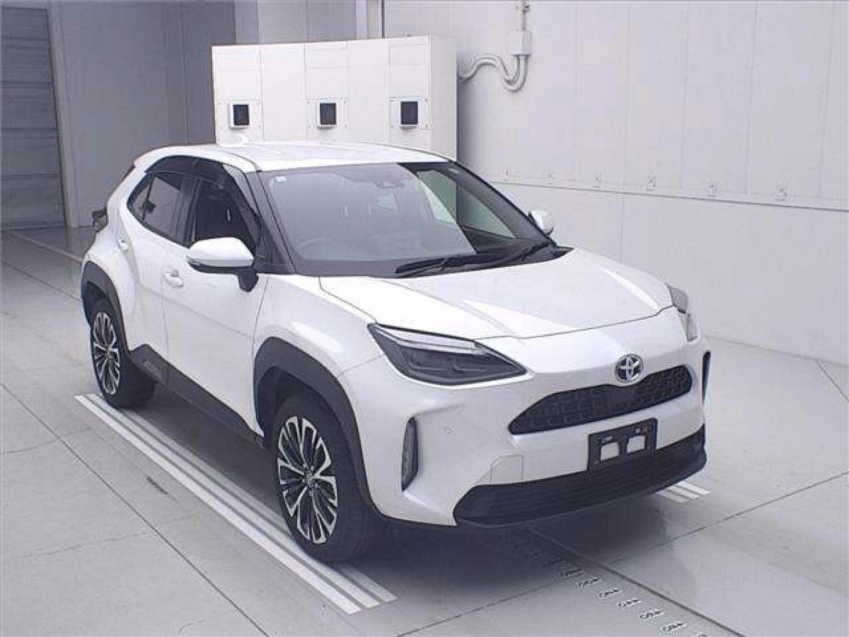TOYOTA YARIS CROSS