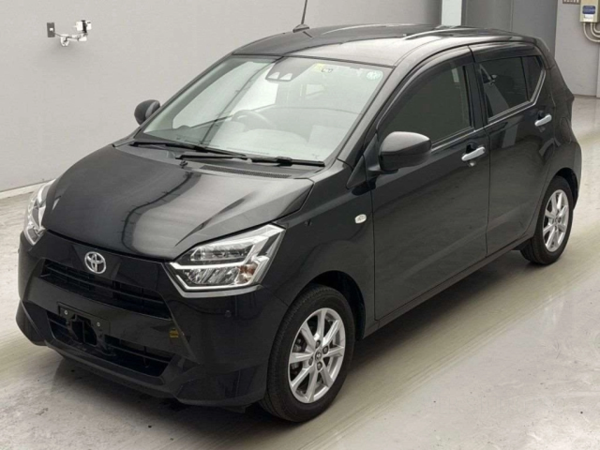 TOYOTA PIXIS EPOCH LA350A 2022