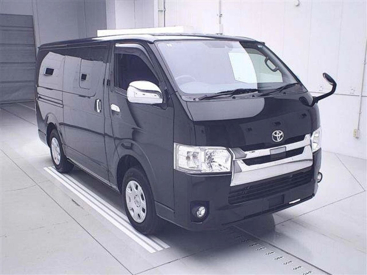 TOYOTA REGIUS ACE VAN GDH206V 2020
