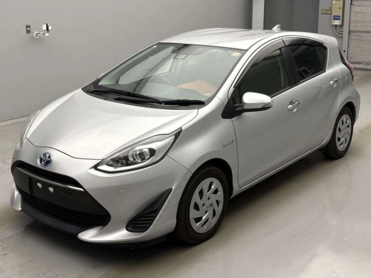 TOYOTA AQUA NHP10 2019