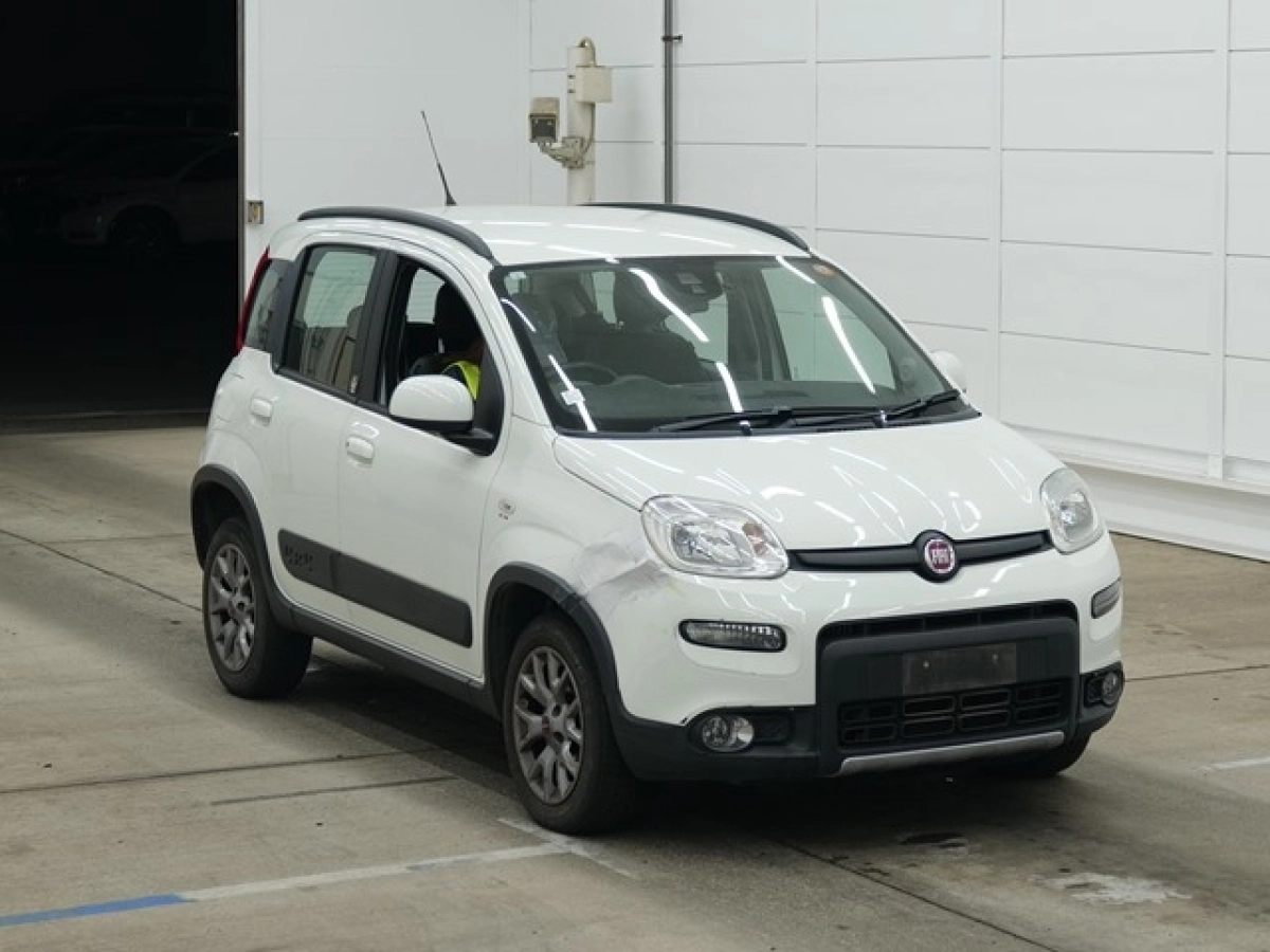 FIAT PANDA 13909 2019
