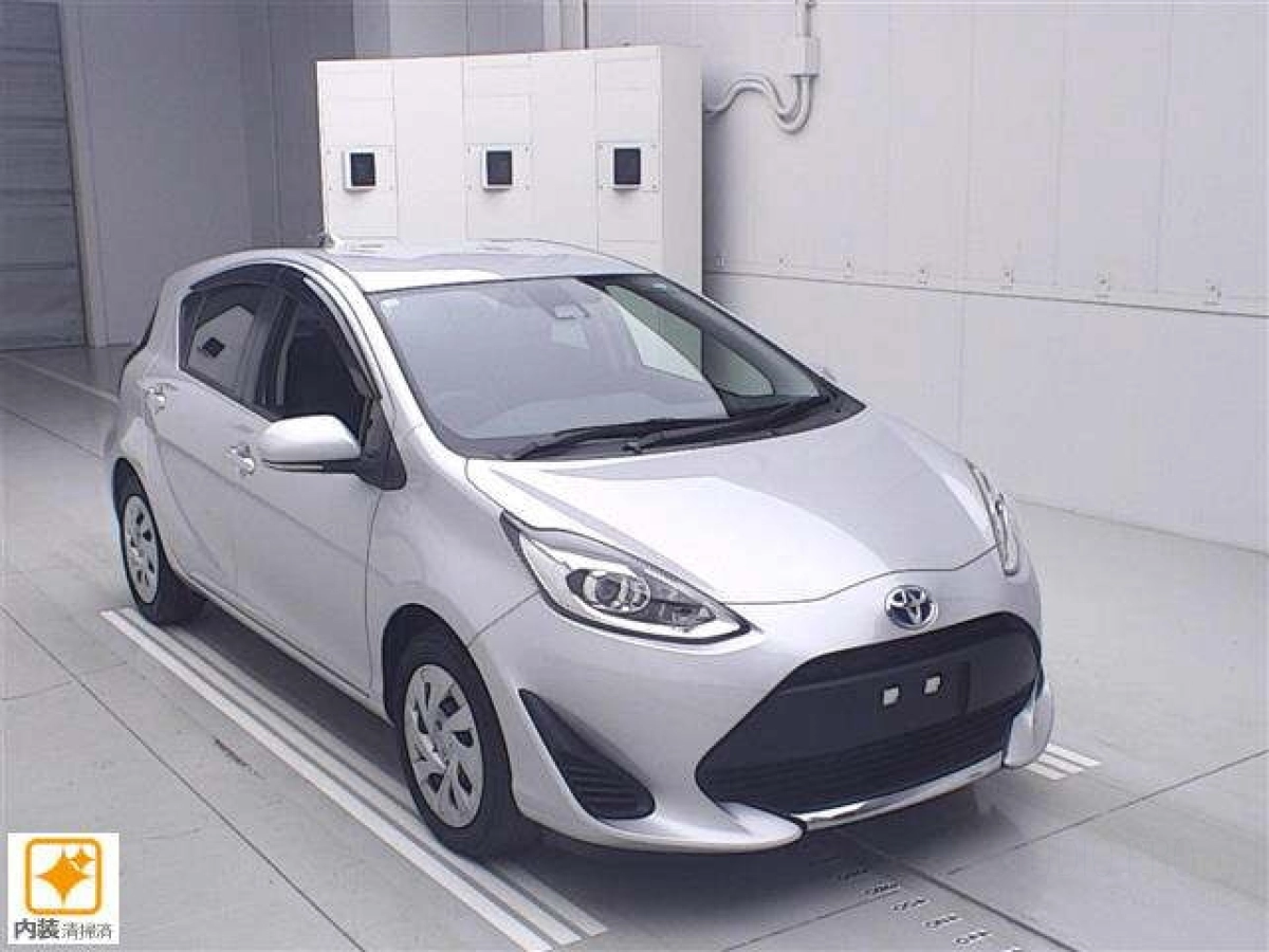TOYOTA AQUA NHP10 2020