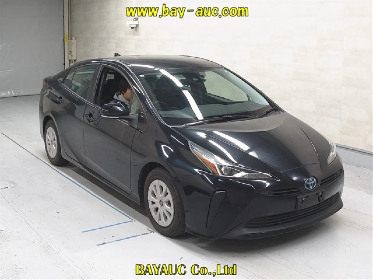 TOYOTA PRIUS ZVW51 2022
