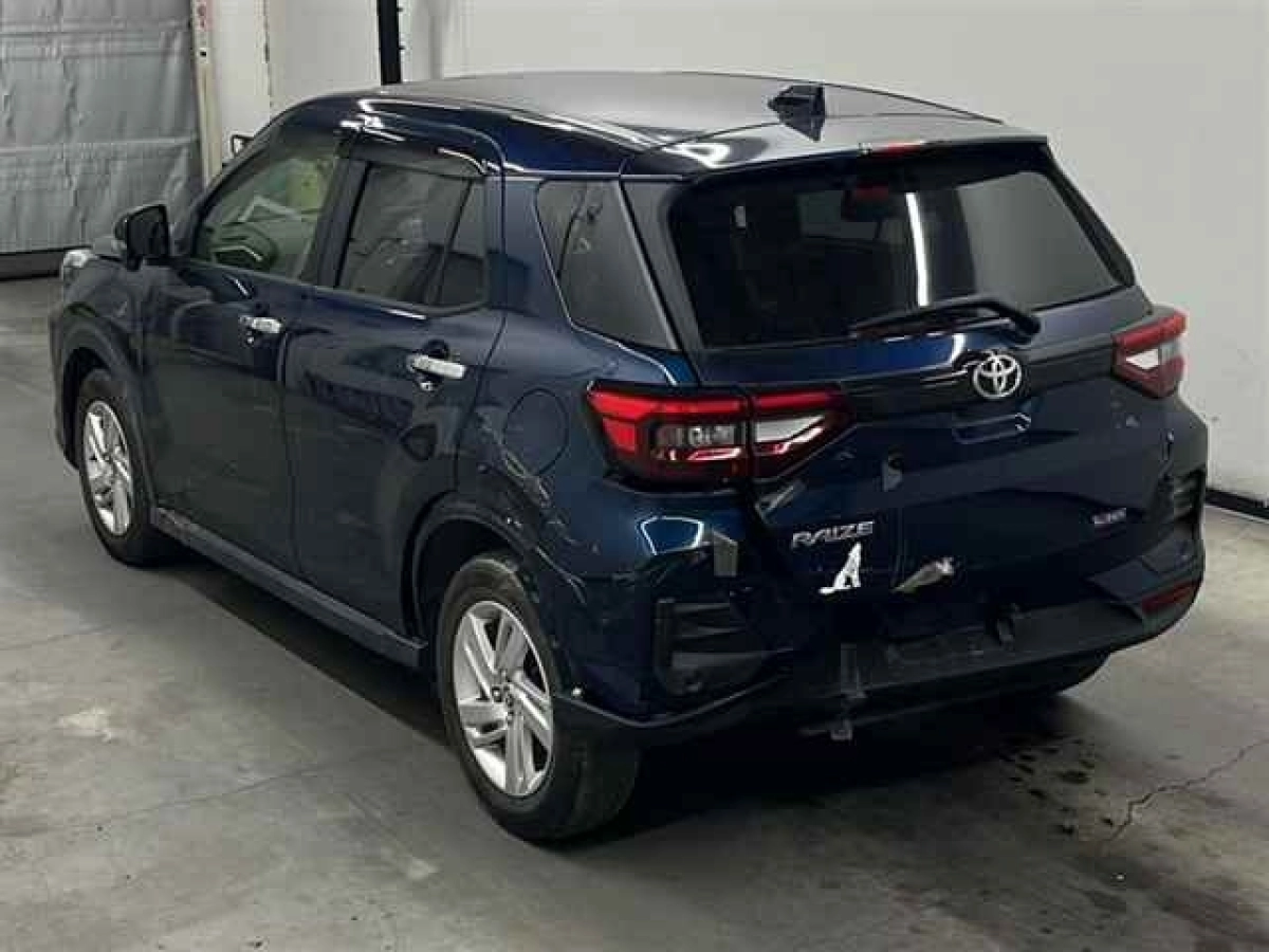 TOYOTA RAIZE