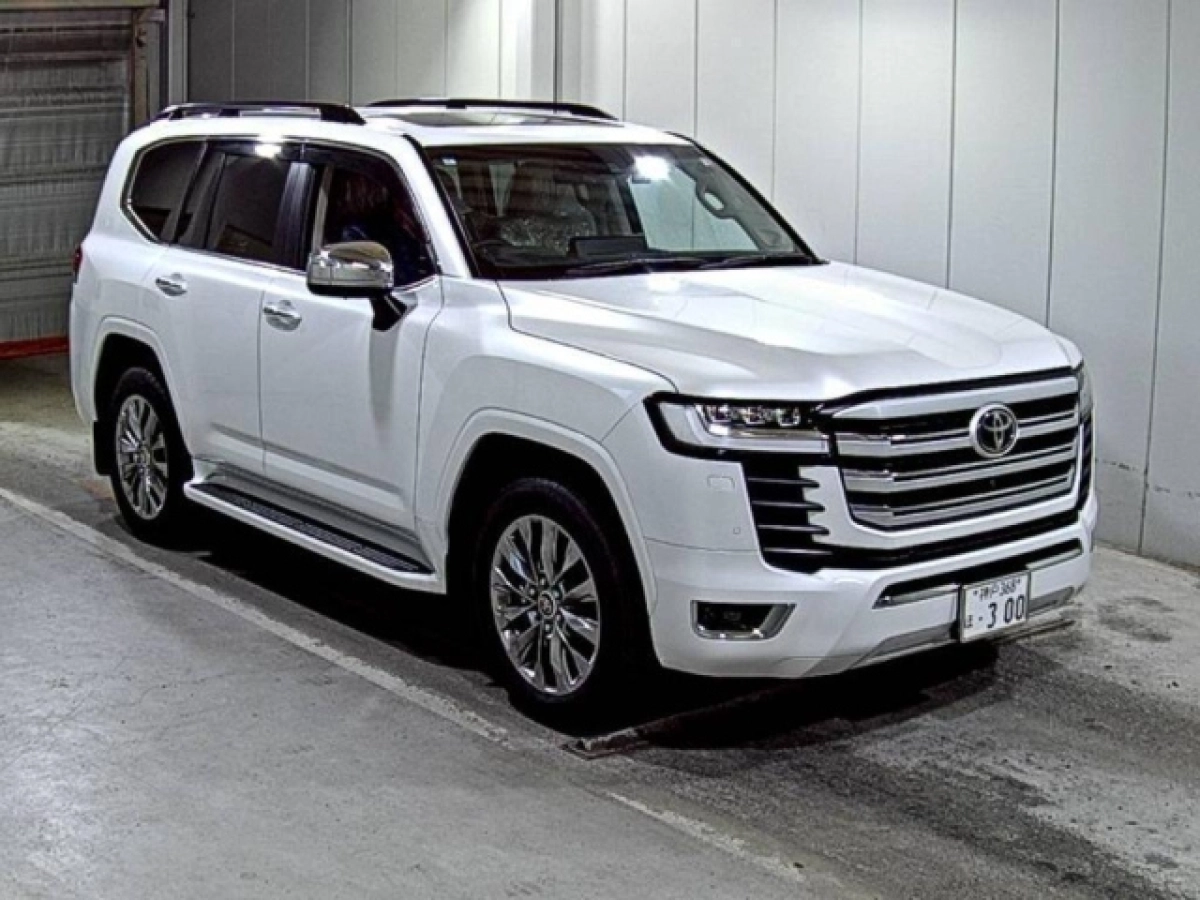 TOYOTA LAND CRUISER VJA300W 2023