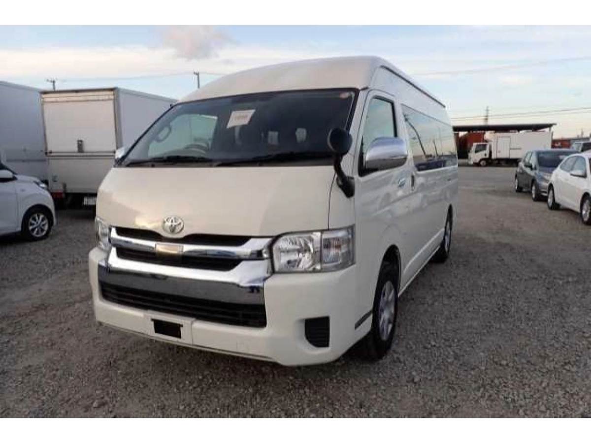 TOYOTA HIACE TRH229W 2019