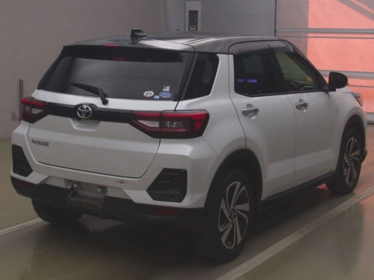 TOYOTA RAIZE