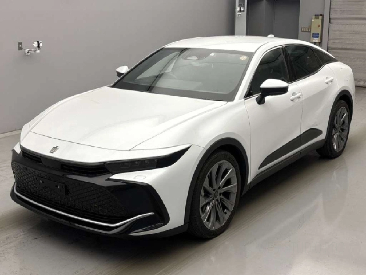 TOYOTA CROWN CROSSOVER AZSH35 2023