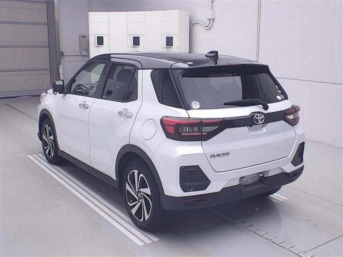 TOYOTA RAIZE