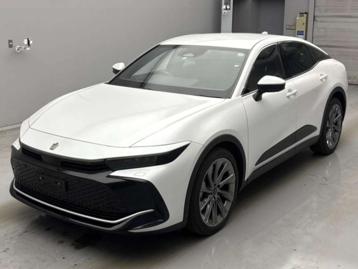 TOYOTA CROWN CROSSOVER AZSH35 2022