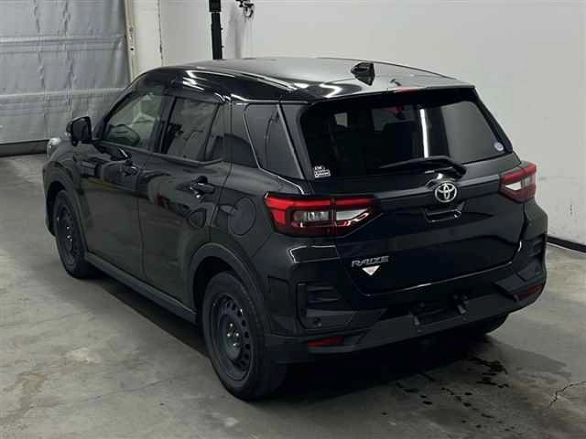 TOYOTA RAIZE