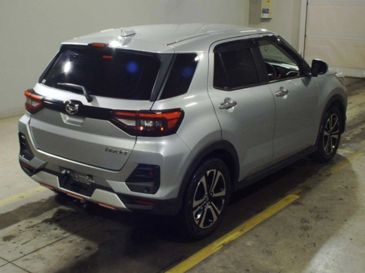 DAIHATSU ROCKY