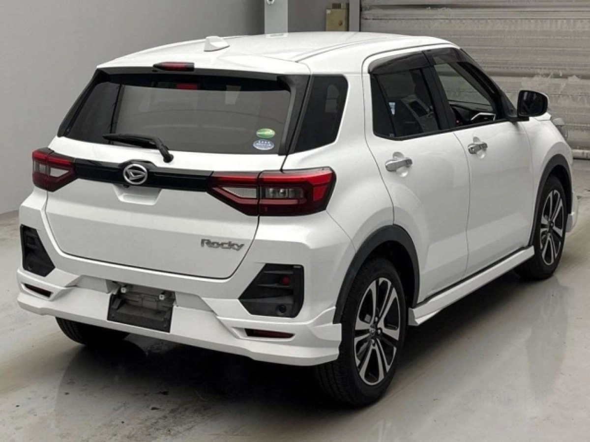 DAIHATSU ROCKY
