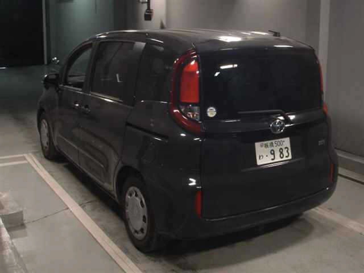 TOYOTA SIENTA