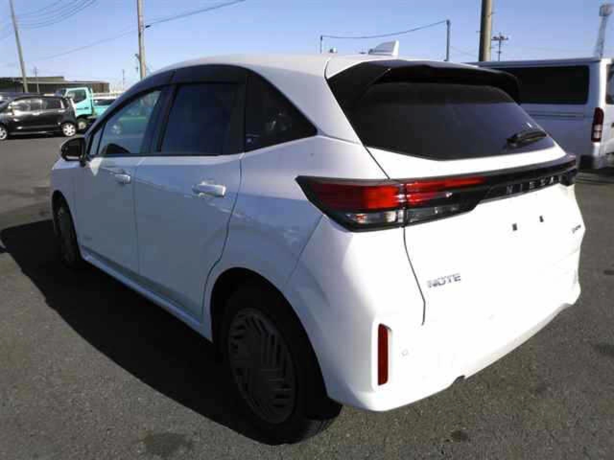NISSAN NOTE