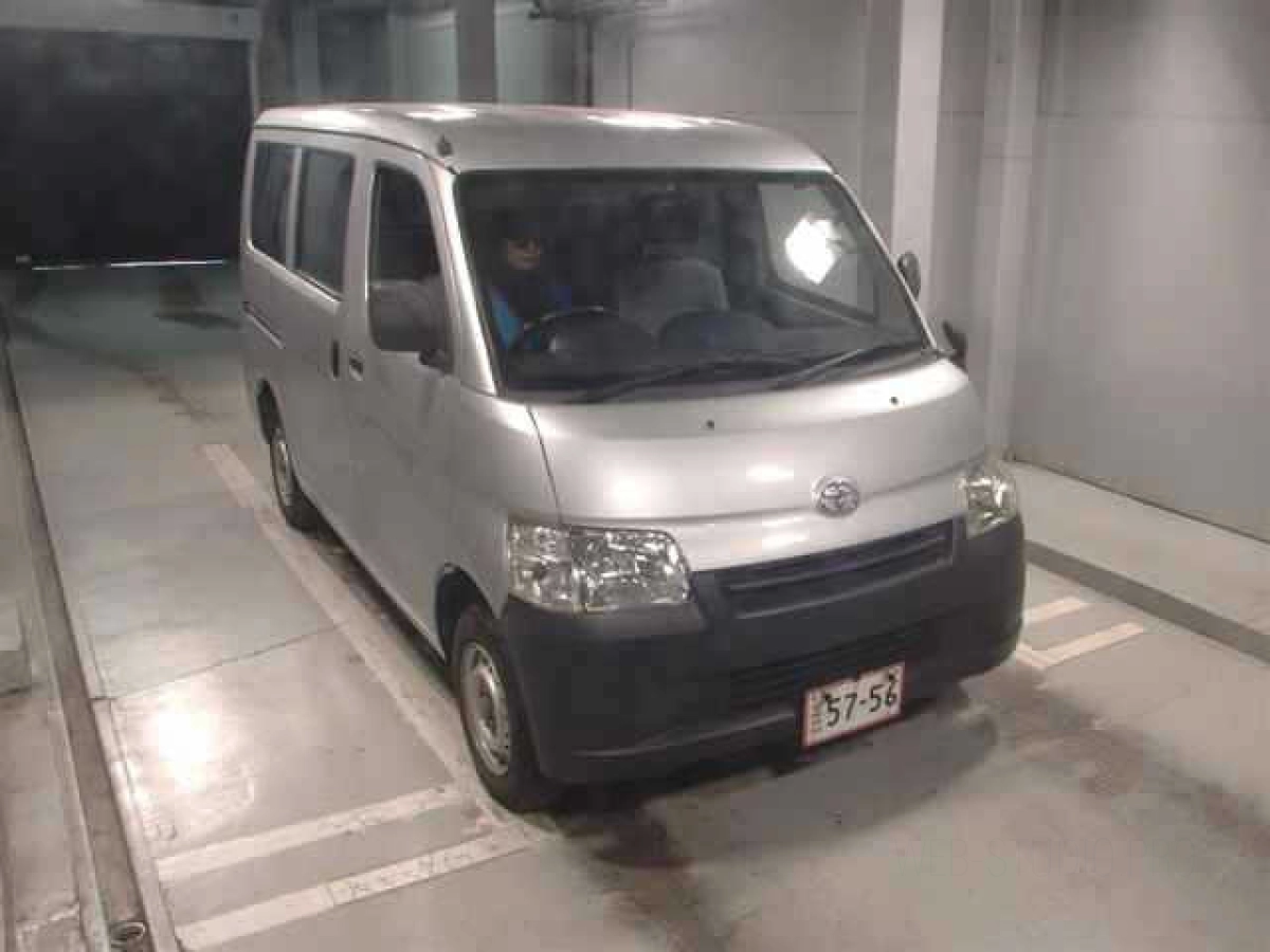 TOYOTA LITE ACE VAN S402M 2020