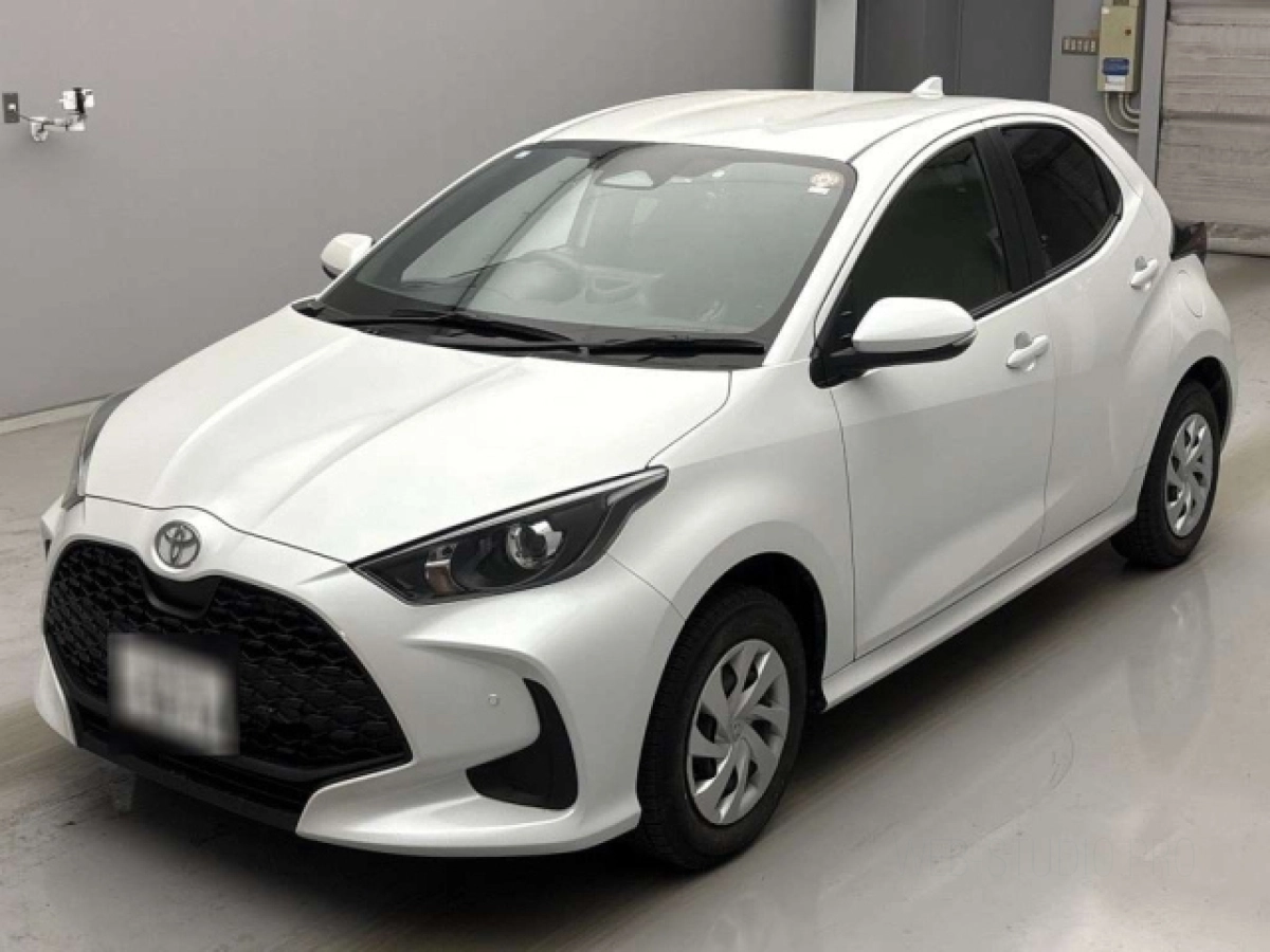 TOYOTA YARIS MXPA15 2024